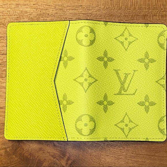 Louis Vuitton Taigarama pocket organizer - Picture 8 of 12